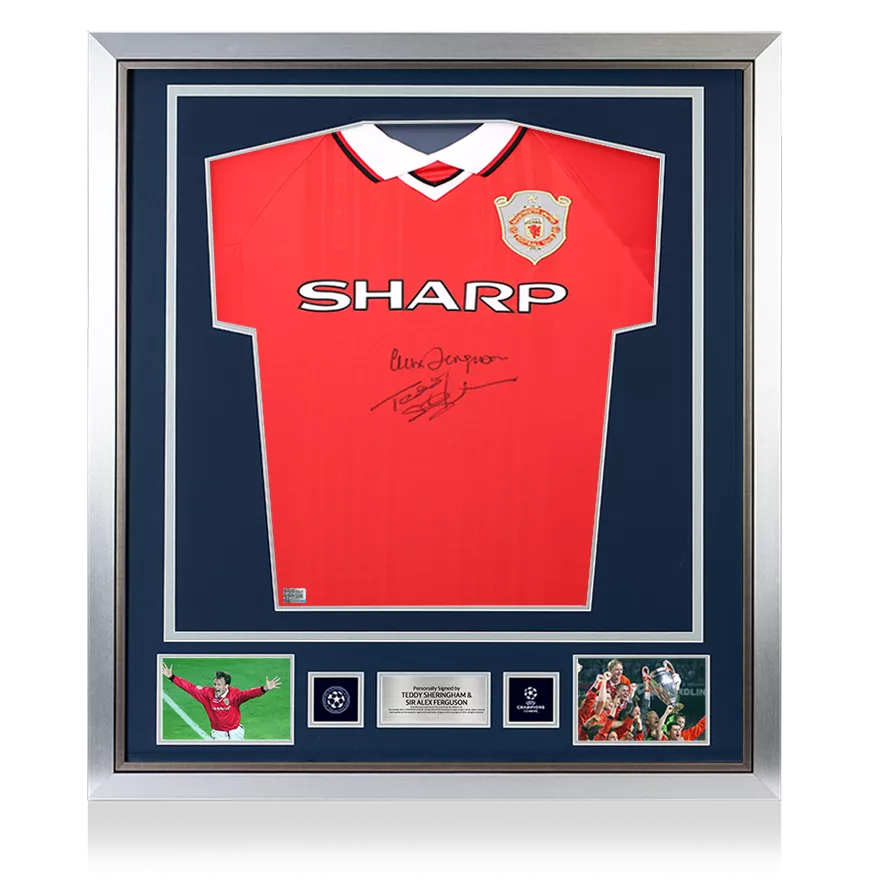 Teddy Sheringham e Sir Alex Ferguson ufficiale UEFA Champions League firmato e incorniciato la maglietta da casa del Manchester United 1999