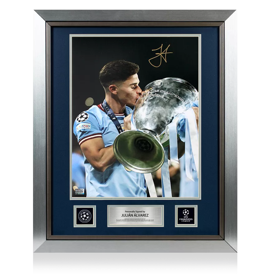 Julian Alvarez Offizielle UEFA Champions League unterschrieben und gerahmtes Foto von Manchester City: 2023 Gewinner