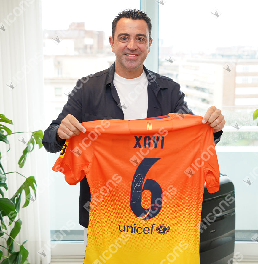 Xavi Offizieller UEFA Champions League Back unterschrieben und gerahmt FC Barcelona 2012-13 Auswärtshemd