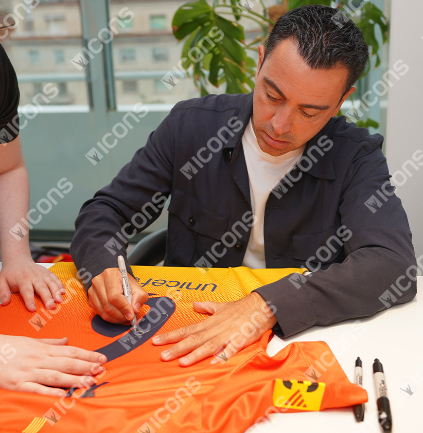 Xavi Offizieller UEFA Champions League Back unterschrieben und gerahmt FC Barcelona 2012-13 Auswärtshemd