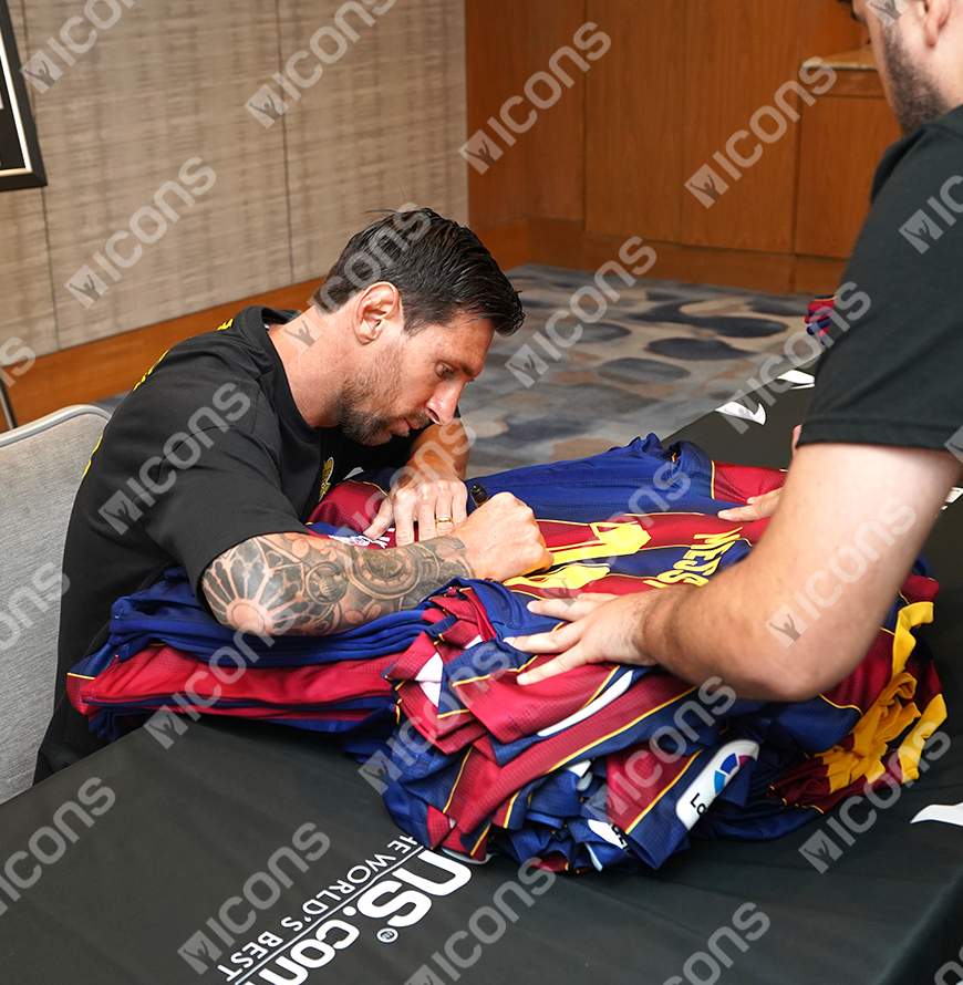 Lionel Messi Official UEFA Champions League Back Signed and Framed FC Barcelona 2020-21 Home Shirt