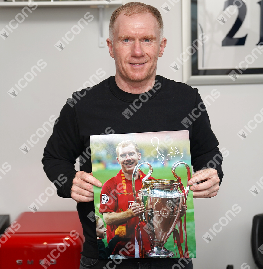 Paul Scholes Official UEFA Champions League Signed and Framed Manchester United Photo: 2008 UEFA Champions League Winner