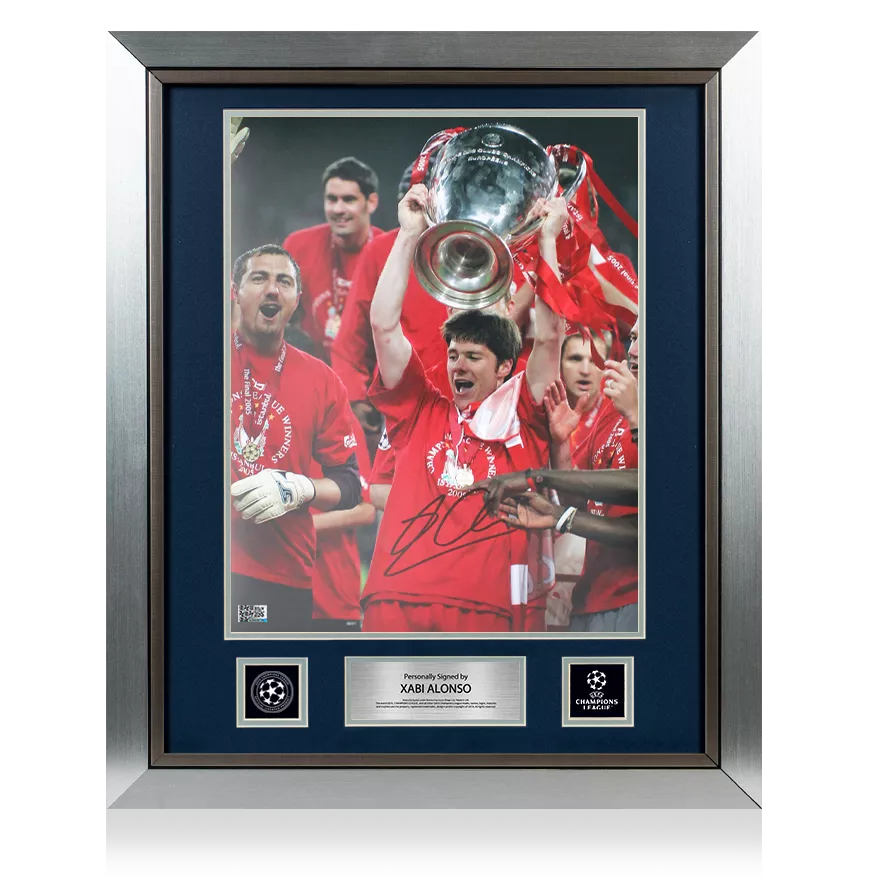 XABI Alonso UFFICIALE UEFA Champions League ha firmato e incorniciato la foto di Liverpool FC - Vincitori della Champions League 2005