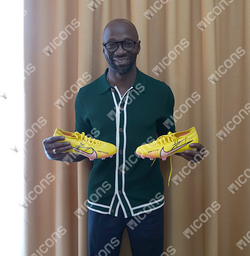 Claude Makelele UFFICIALE UEFA Champions League ha firmato l'avvio mercuriale Nike Yellow nel caso acrilico