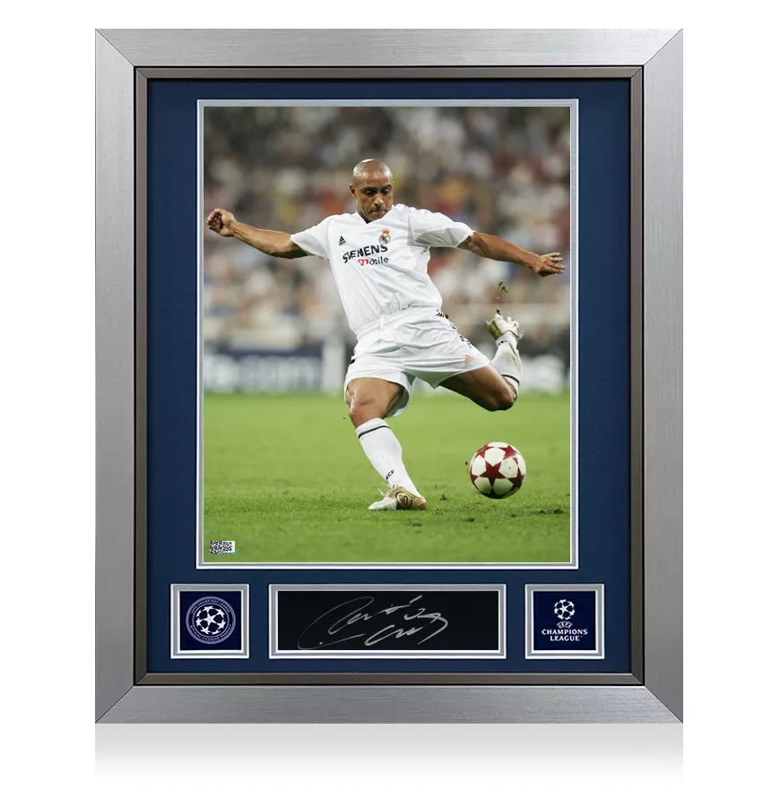 Roberto Carlos Official UEFA Champions League Signed Plaque and Photo Frame
