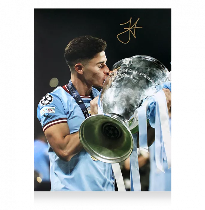 Julian Alvarez ufficiale UEFA Champions League ha firmato e incorniciato la foto di Manchester City: 2023 Vincitore
