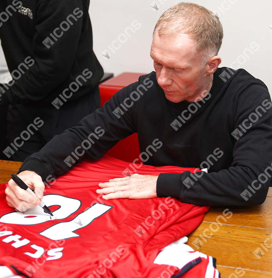 Paul Scholes Official UEFA Champions League Back Signed and Framed Manchester United 1999 UEFA Champions League Shirt