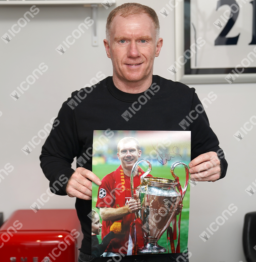 Paul Scholes Official UEFA Champions League Signed and Framed Manchester United Photo: 2008 UEFA Champions League Winner